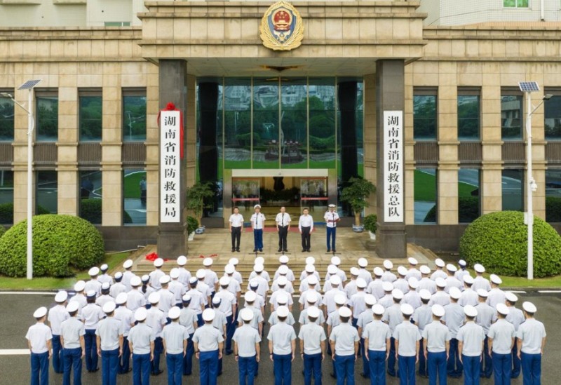 嚴(yán)查資質(zhì)、練兵如火、盯防新能源——湖南消防筑牢春季“硬核防線”